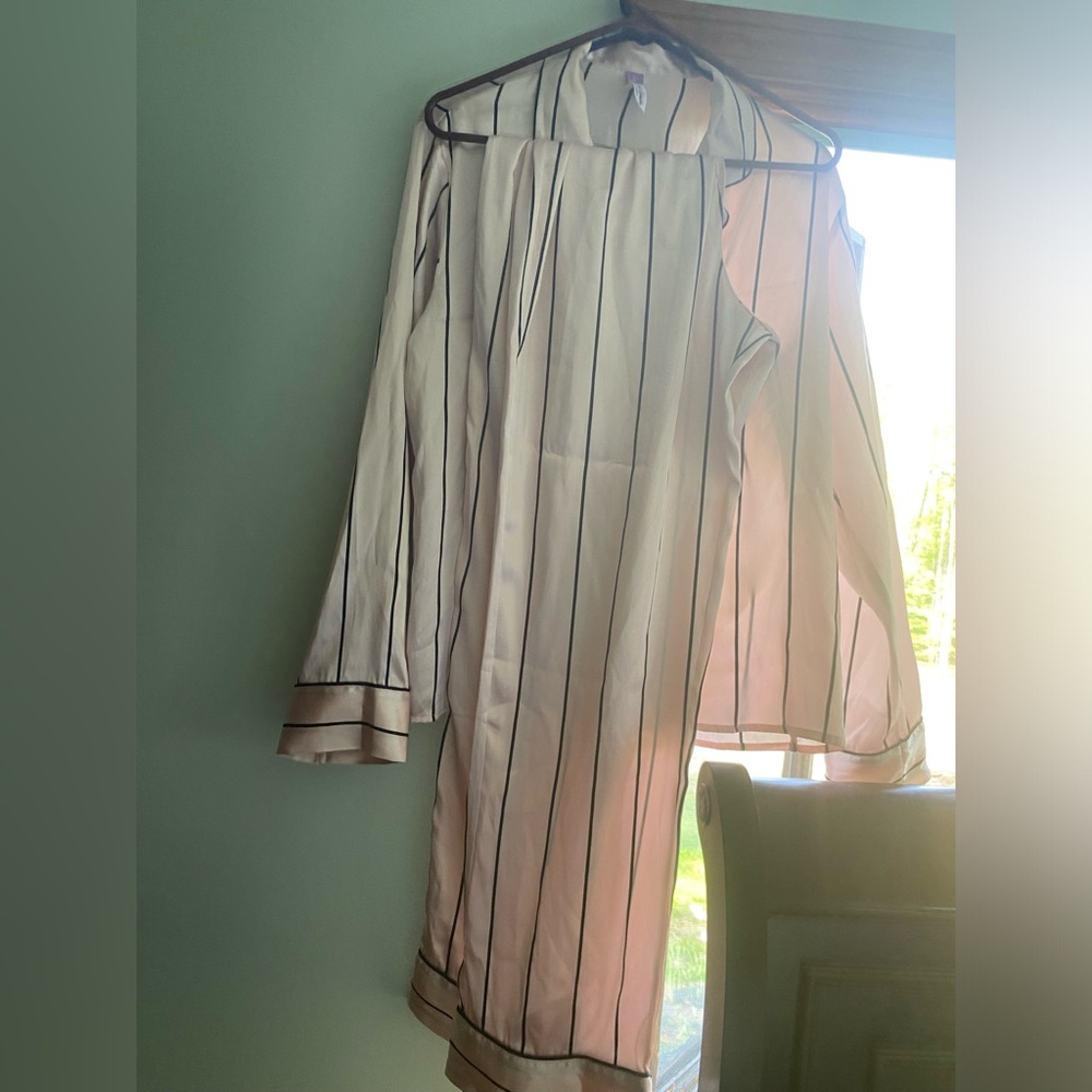 Lilac & London, Silky, Stripe Women's Pajama Set - Light Pink & black